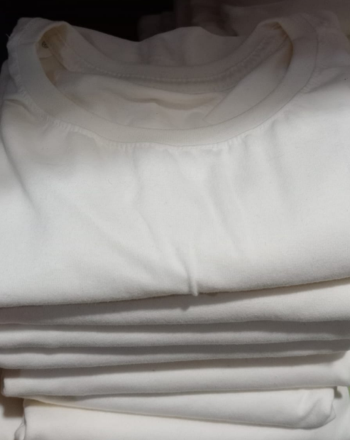 camiseta lisa básico bege masculino camiseta lisa básico bege masculino